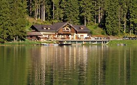 Appartamenti Chalet Al Lago